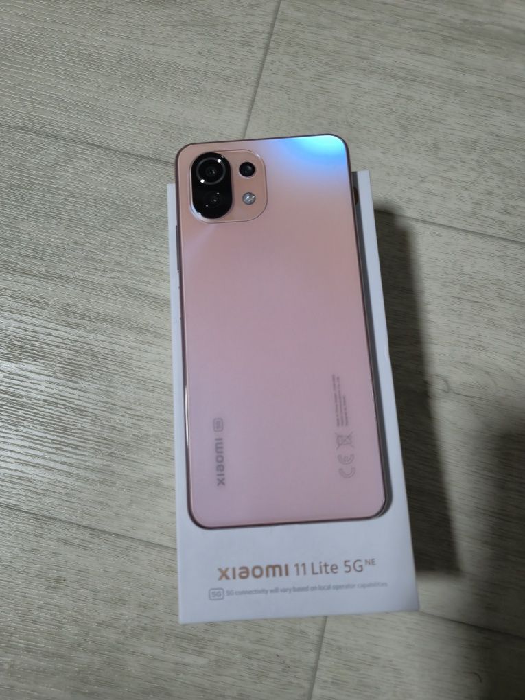 Смартфон Xiaomi 11 lite 5G ne