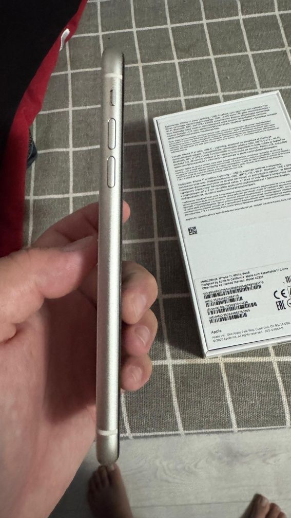 Iphone 11 white 64gb