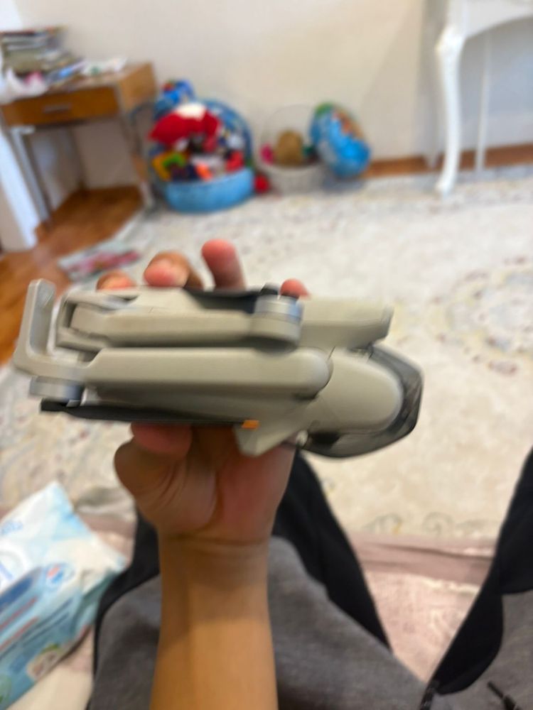 Продам дрон dji mini 3