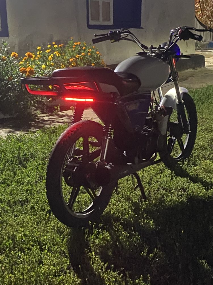 Мопед alpha rc50