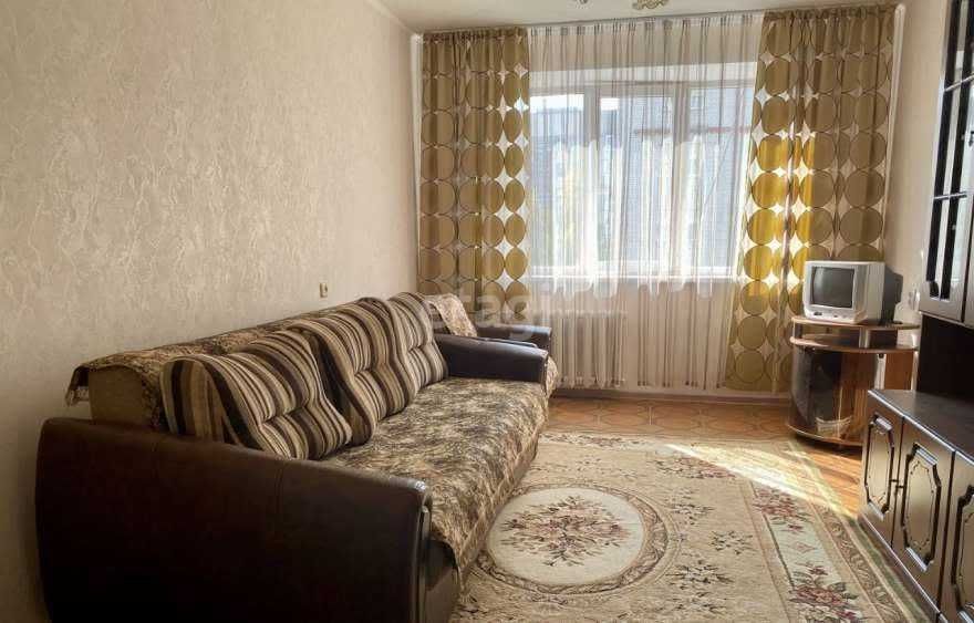 сдам 3х-4х люкс кв почасово, посуточно, понедельно на дворце спорта.