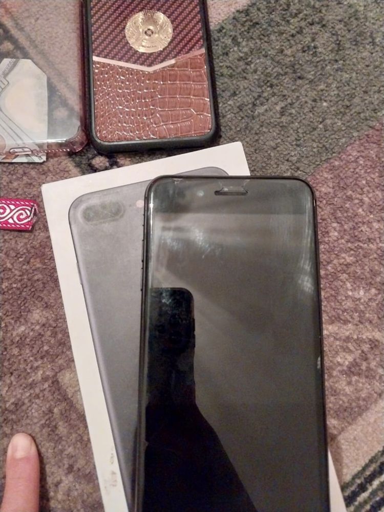 iPhone7+ 128гб