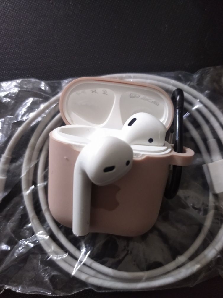 Наушники Apple AirPods  Люкс качество Самовывоз Обмена нет