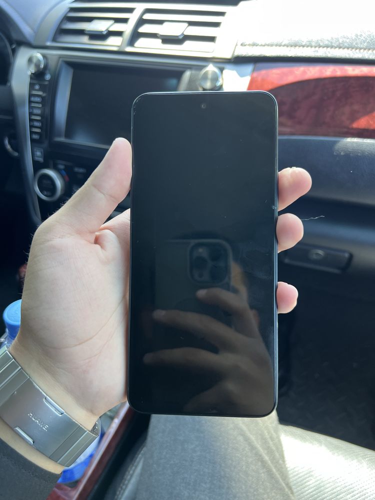 телефон Vivo Y28 в хорошем состоянии