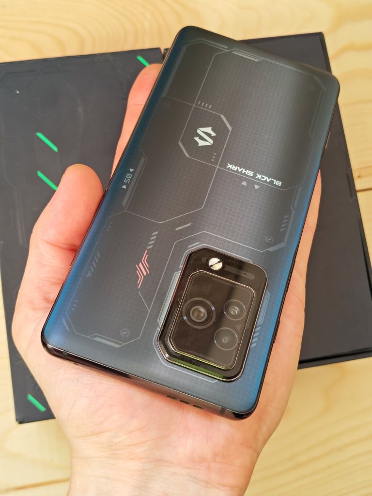 Black Shark 5 Pro 256 gb Ram 12 5G