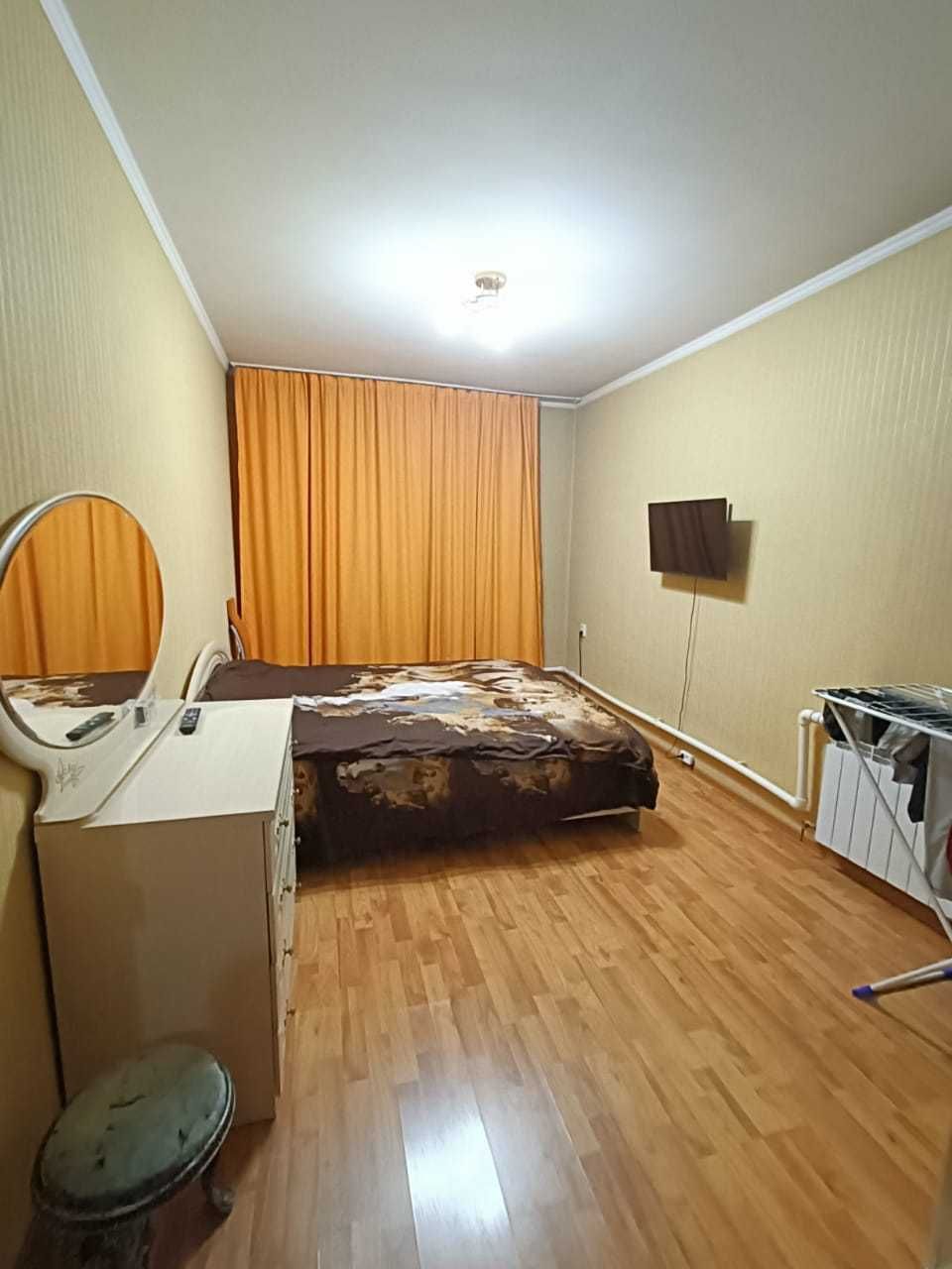 Продам 2к кв в кирпичном доме р-н Евразийского рынка!!!