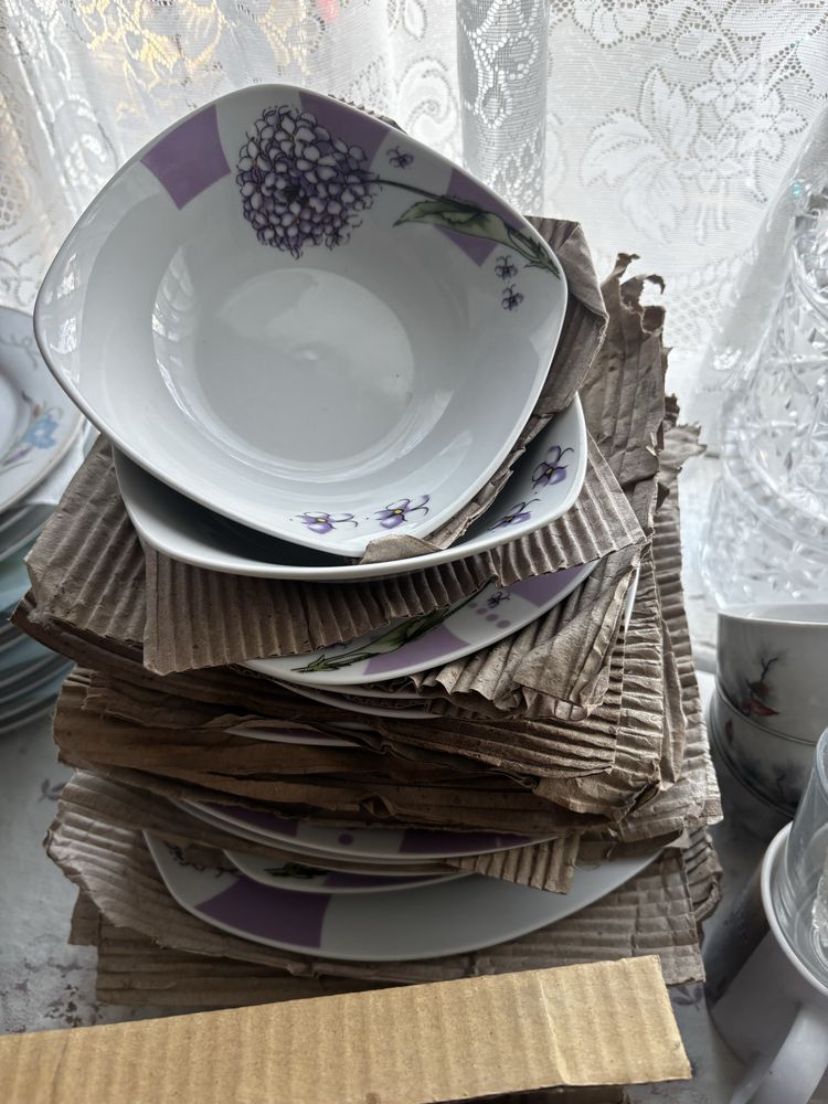 Продам тарелки, бокалы, супницы