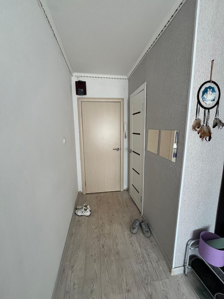 Продам 1-комнатную квартиру (есть торг)