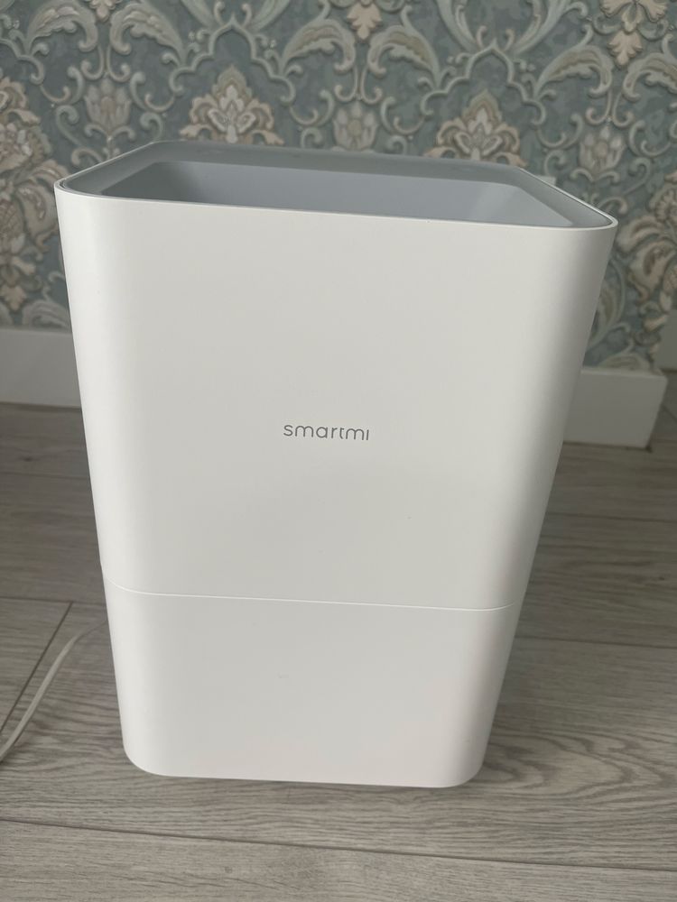 Увлажнитель воздуха Smartmi. Oт Xiaomi. В отл состоянии. Цена 25.000 т