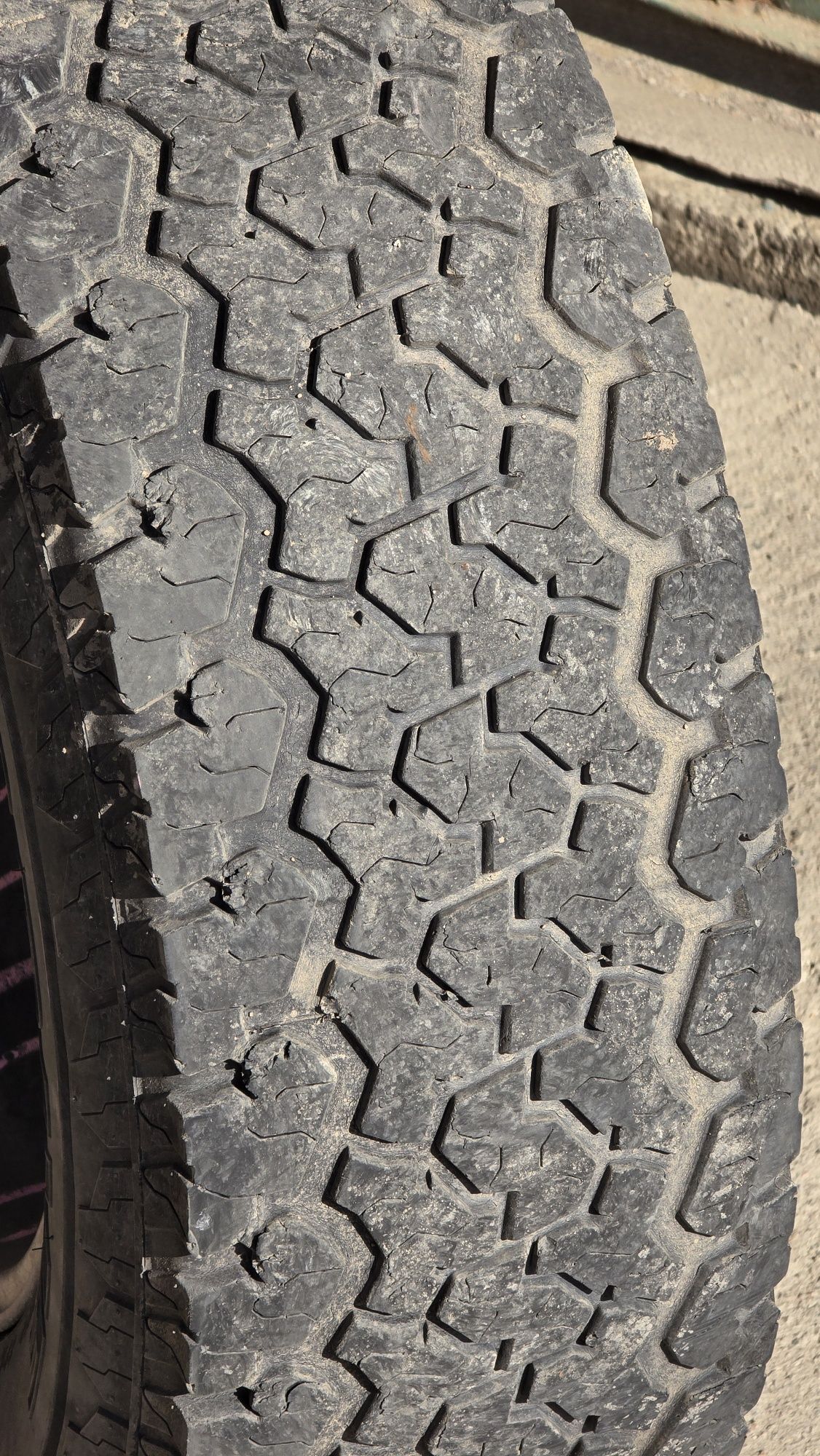MAXXIS A/T 265/70/16