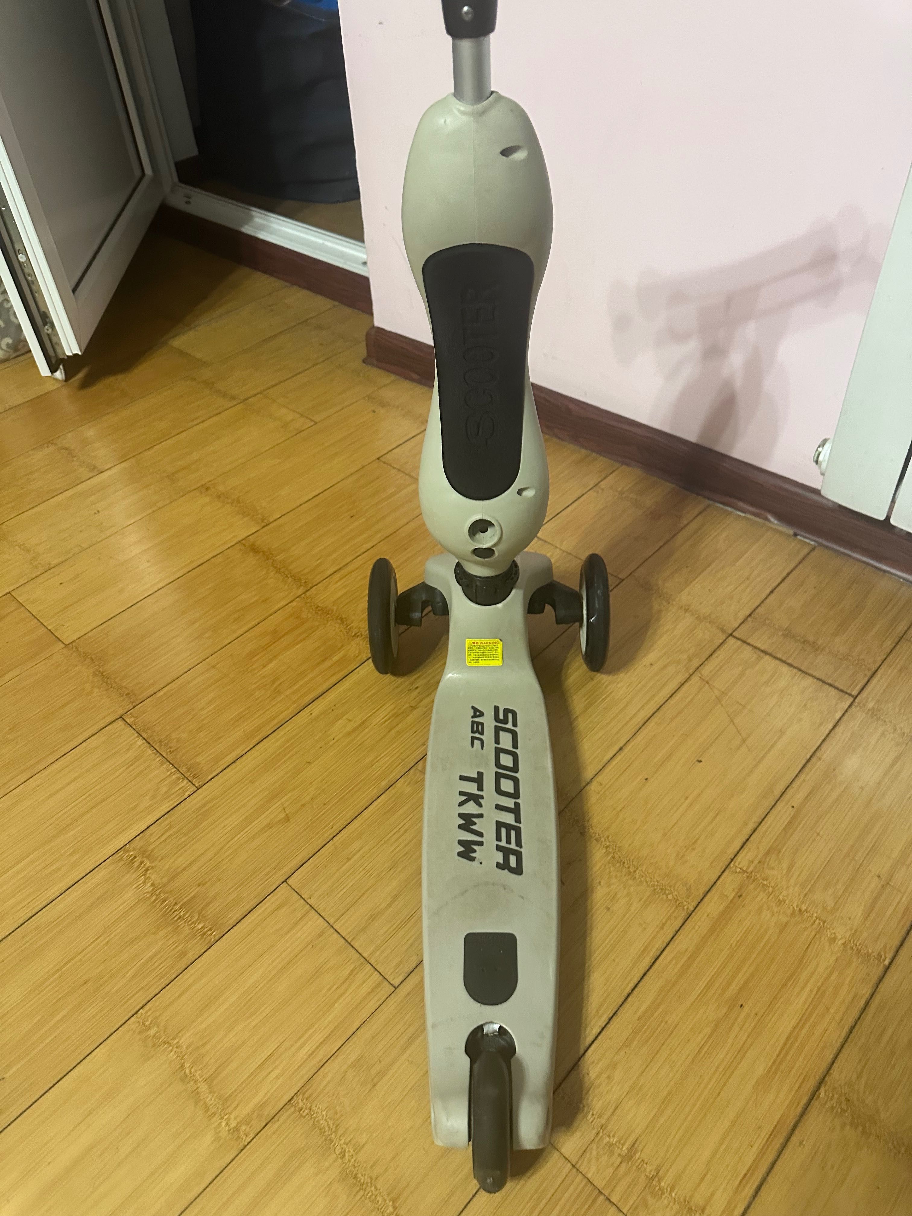 Продаю Самокат Scooter