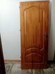 Продается деревянный дверь