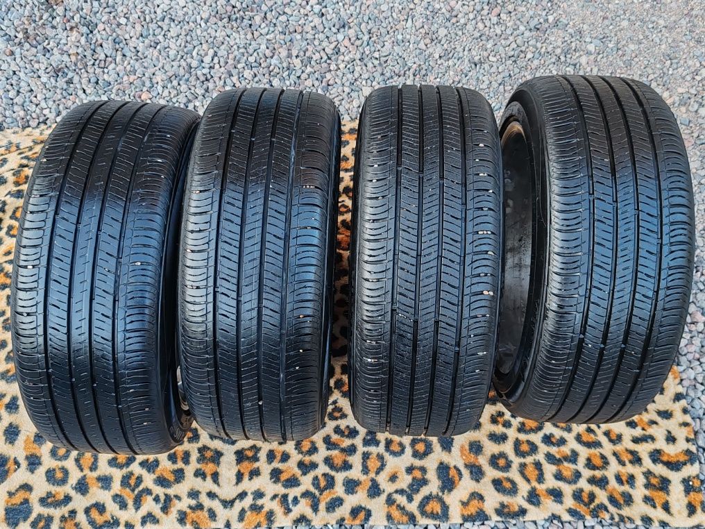 Продам срочно резину с дисками в хорошем состоянии