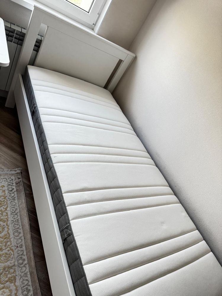 Продам Кровать подростковая  IKEA