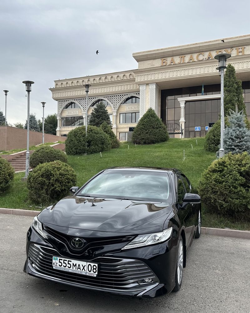 Аренда авто С ВОДИТЕЛЕМ Camry 70