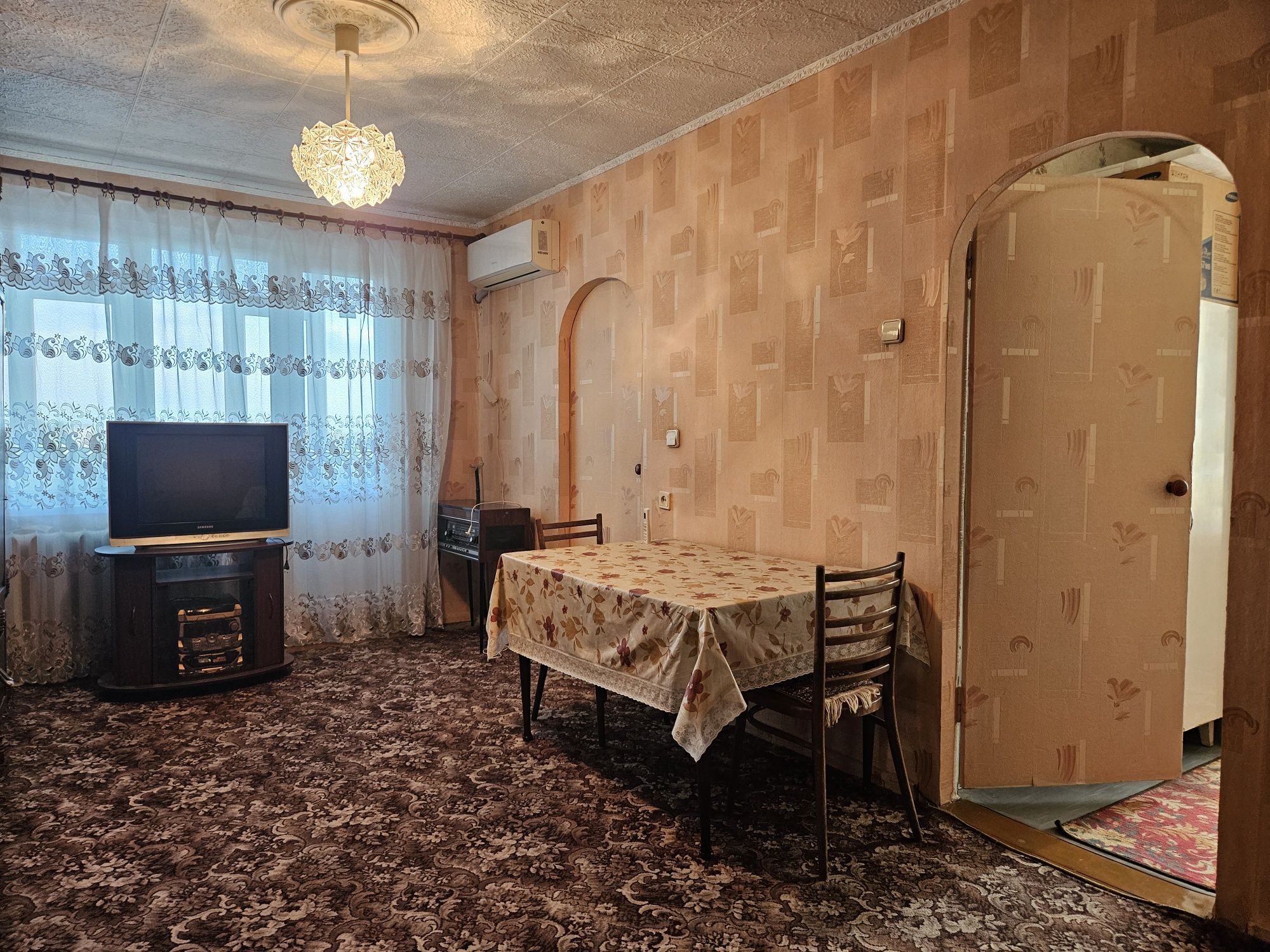 4х ком квартира район Айгуль 4(5)эт., 1971г.п.