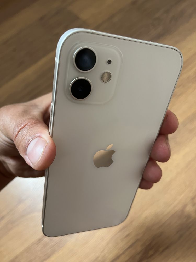 Iphone 12 64 GB серебристый