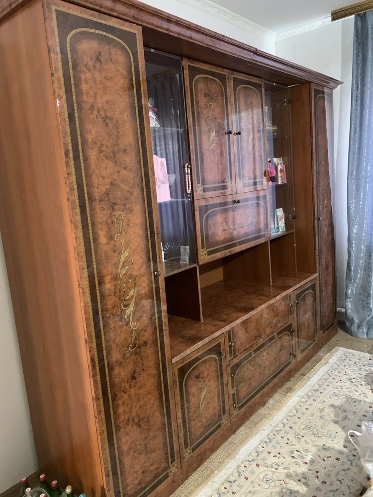 Продам стенку глянцовая