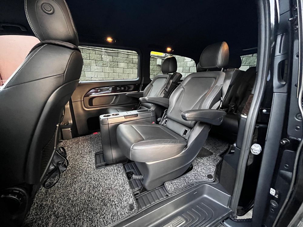 Аренда авто с водителем Mercedes ViTo Viano V class