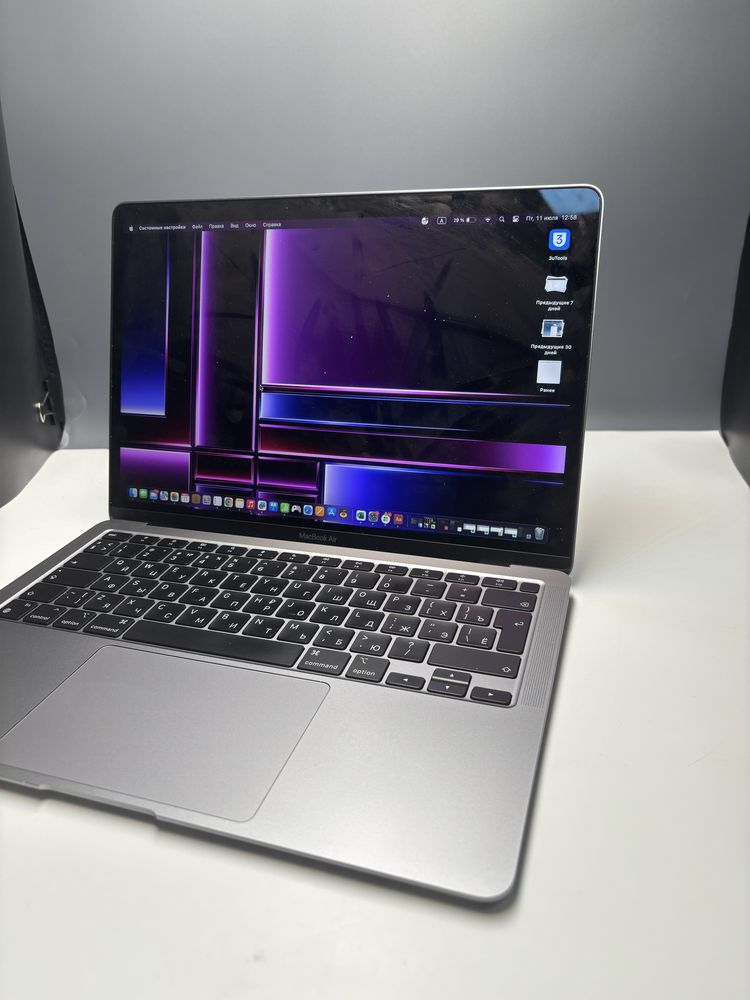 Macbook Air m1 8/256 gb