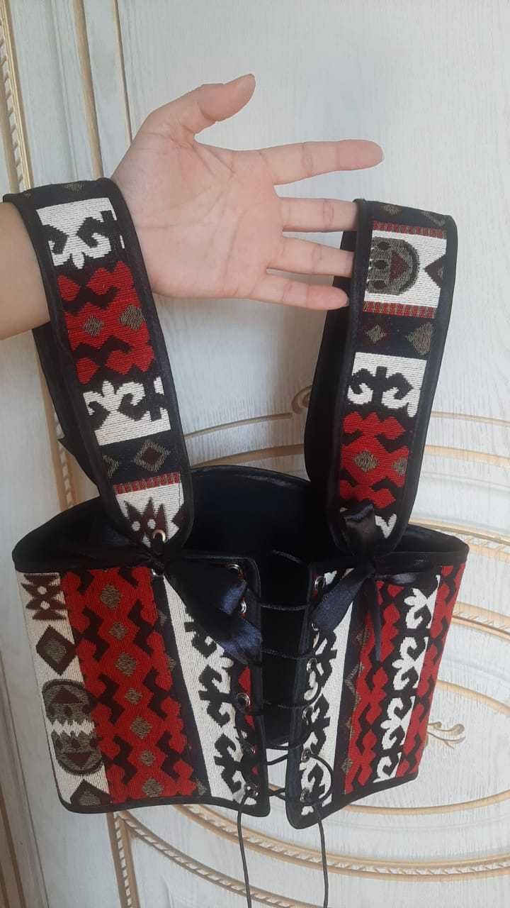 Продаю уникальный этно корсет