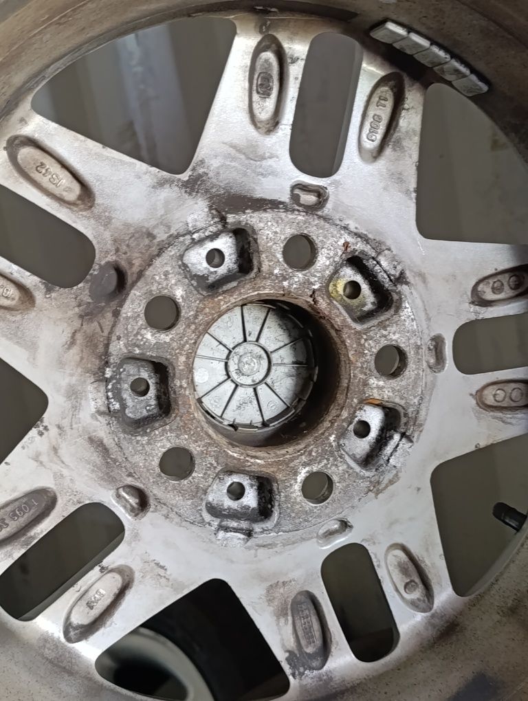 Диски л.п R15 с резиной 5*120 на BMW