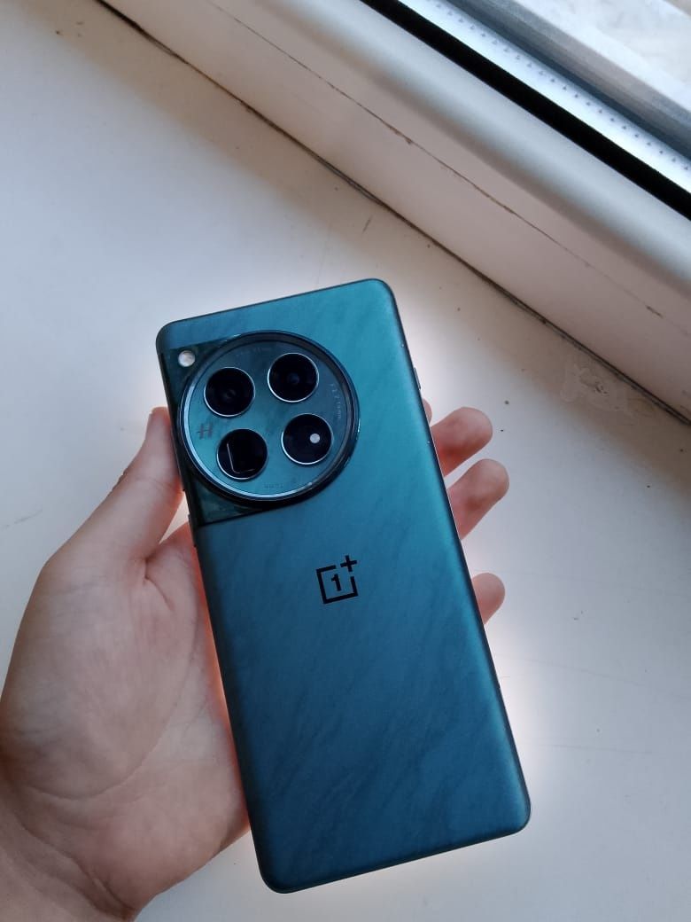 One plus 12  16/512