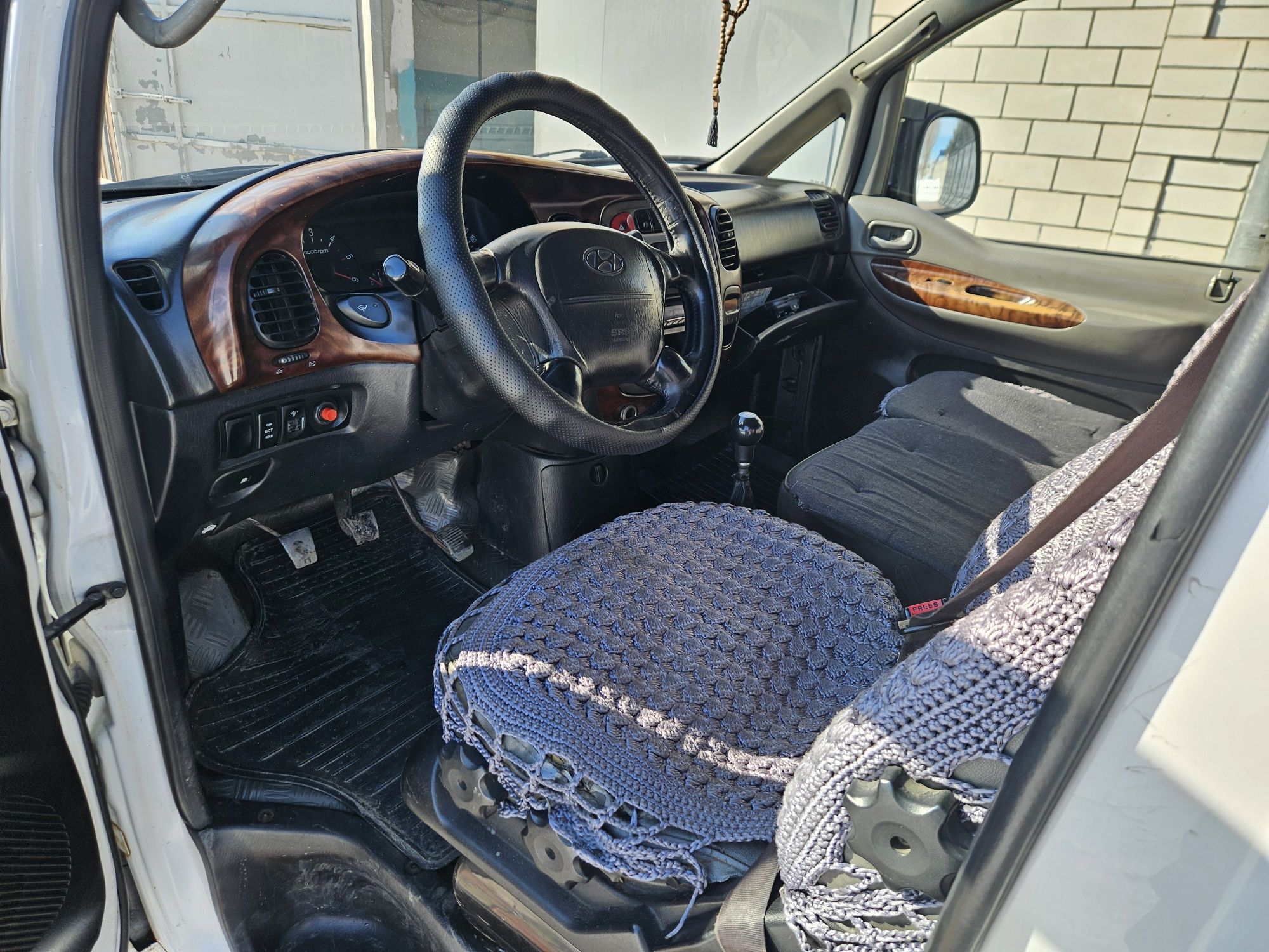 Продам  Hyundai Stаrex