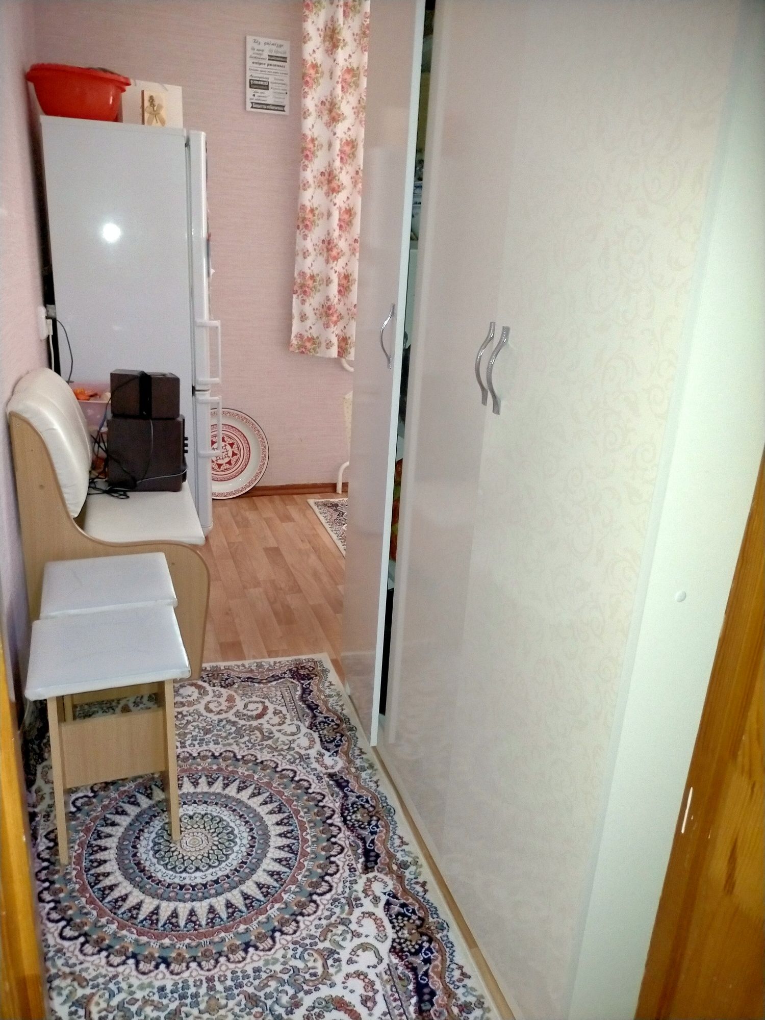 продам 2х комн квартиру по Маясова 27!