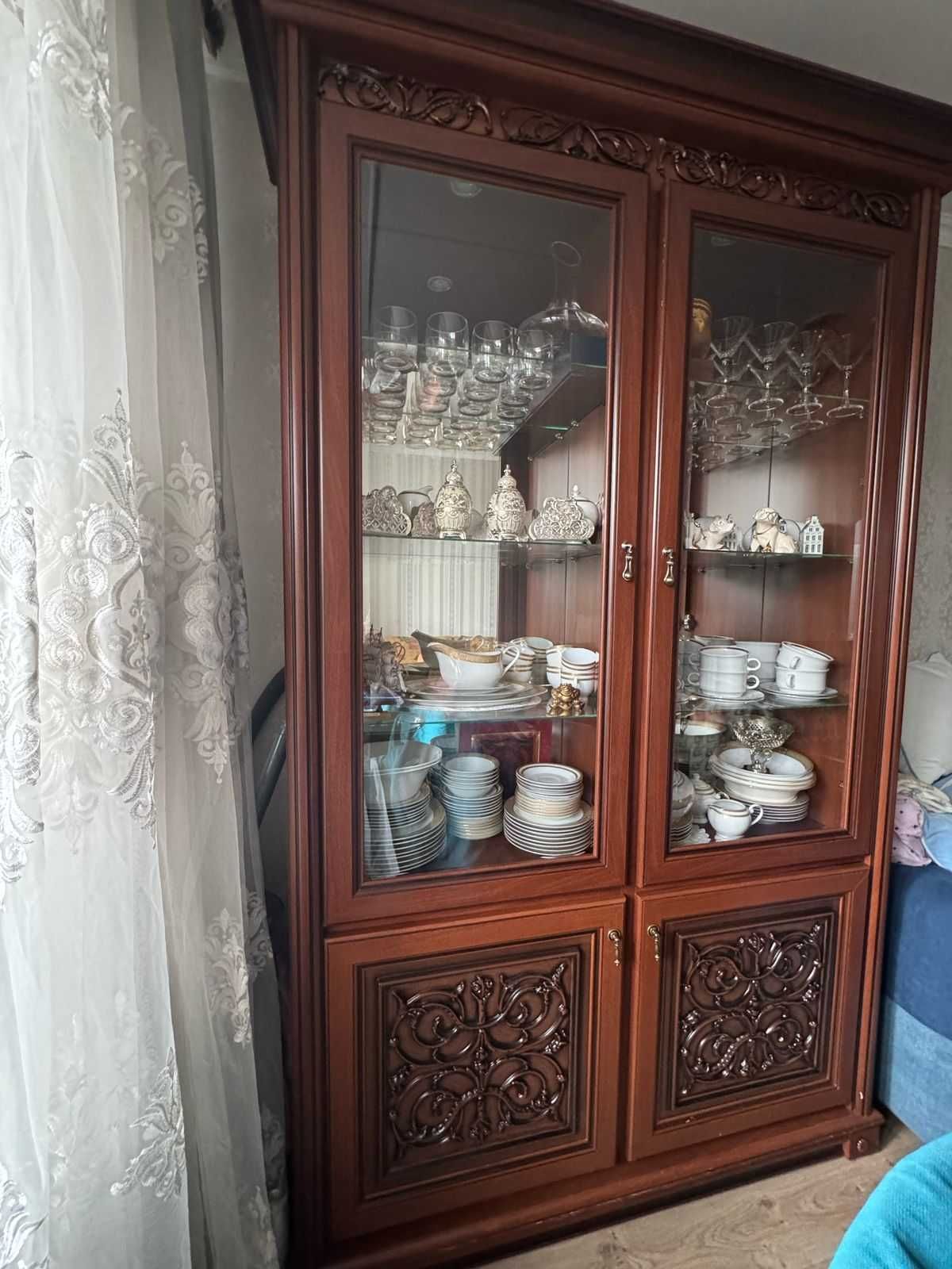 Сервант для гостиной
