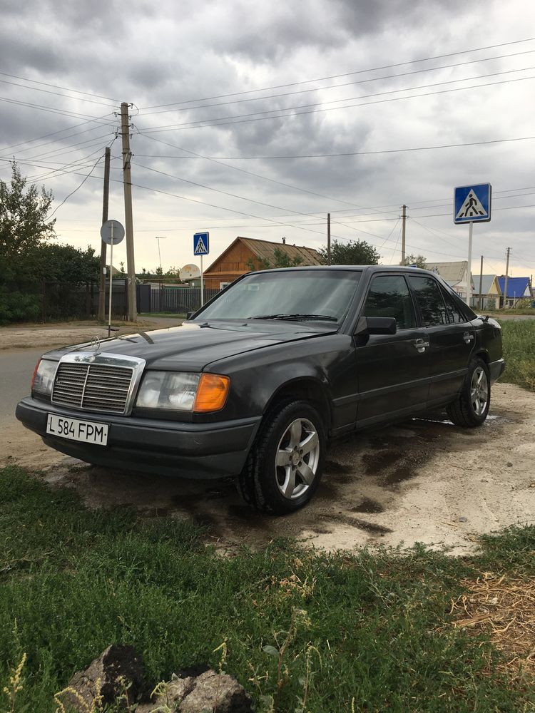 Продам 124 Мерса