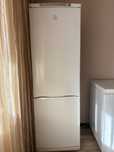 Холодильник Indesit