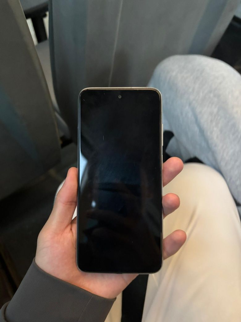 Redmi 10 пользывался всего 1год