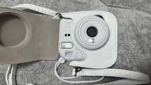 instax mini 12 в белом цвете