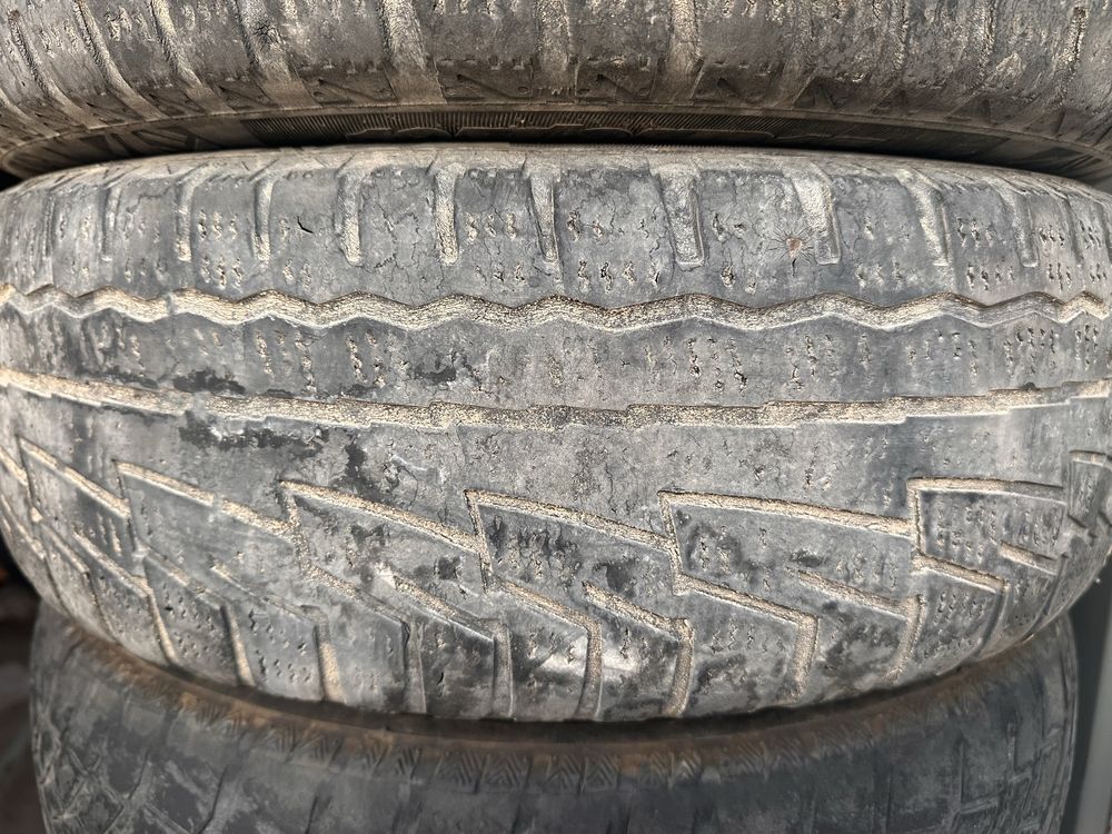 Шины 185/65R15 (9шт)