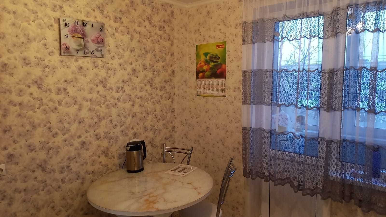 Продам 2к ленинградка с большой кухней!!!