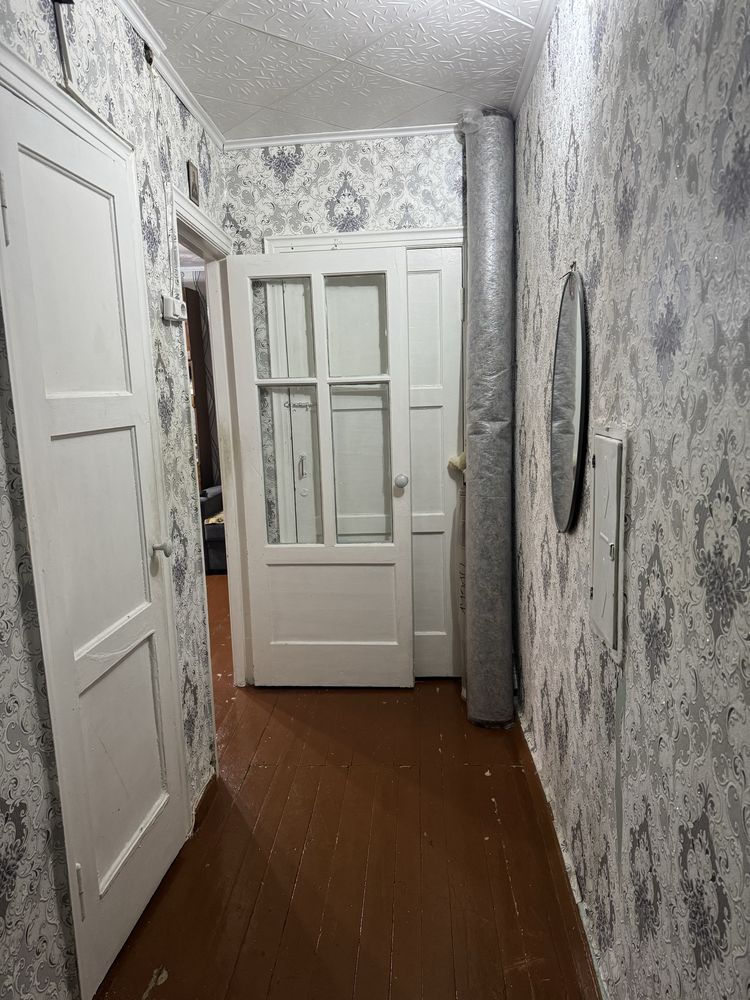 Срочно продам  1 кв на Герцена 33 , 2 этаж. Торг