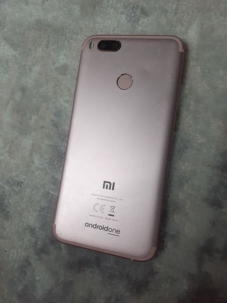 Samsung galaxy A10. Xiaomi redmi A1 .64gb