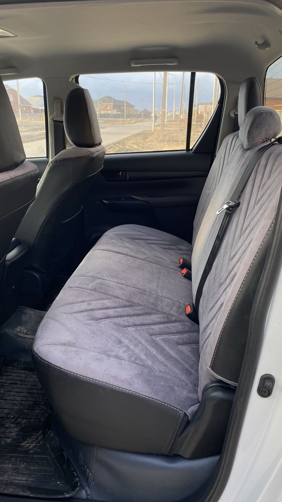 Аренда авто Toyota Hilux pickup  (Тойота Хайлюкс пикап)