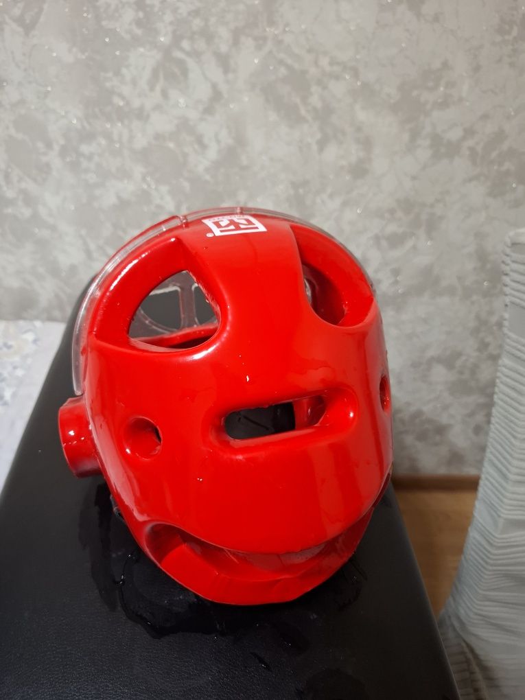 Шлем для таеквондо
