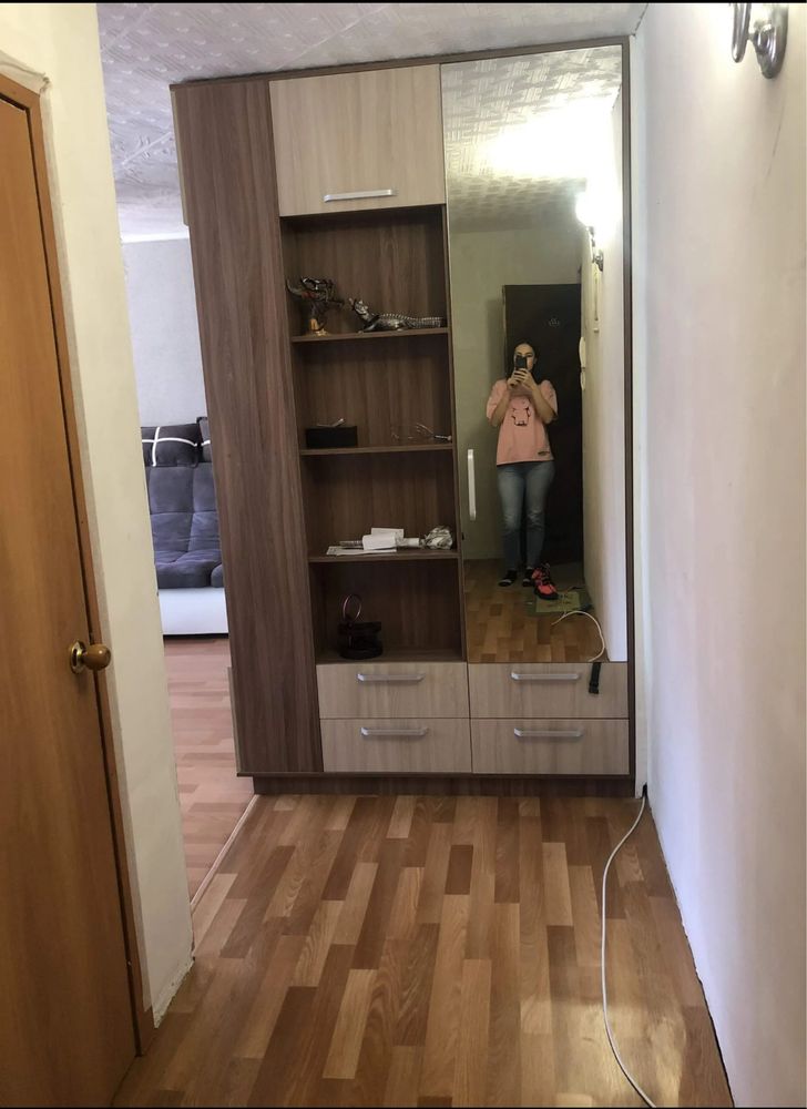 Обменяю 2хкомн кв на 4 районе на 3хком на 4 район или город с доплатой