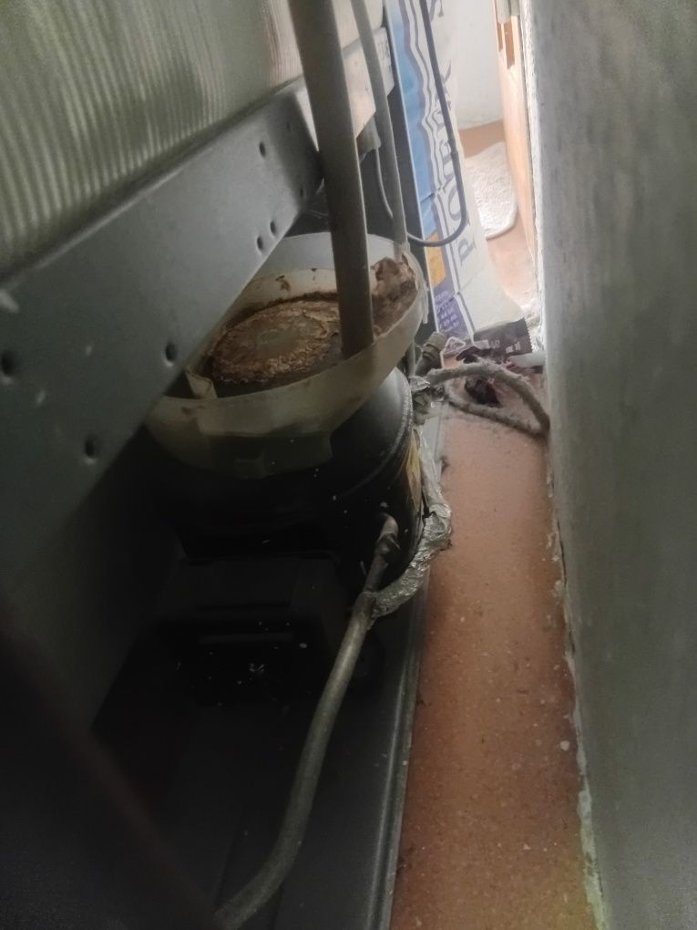 Холодильник Indesit