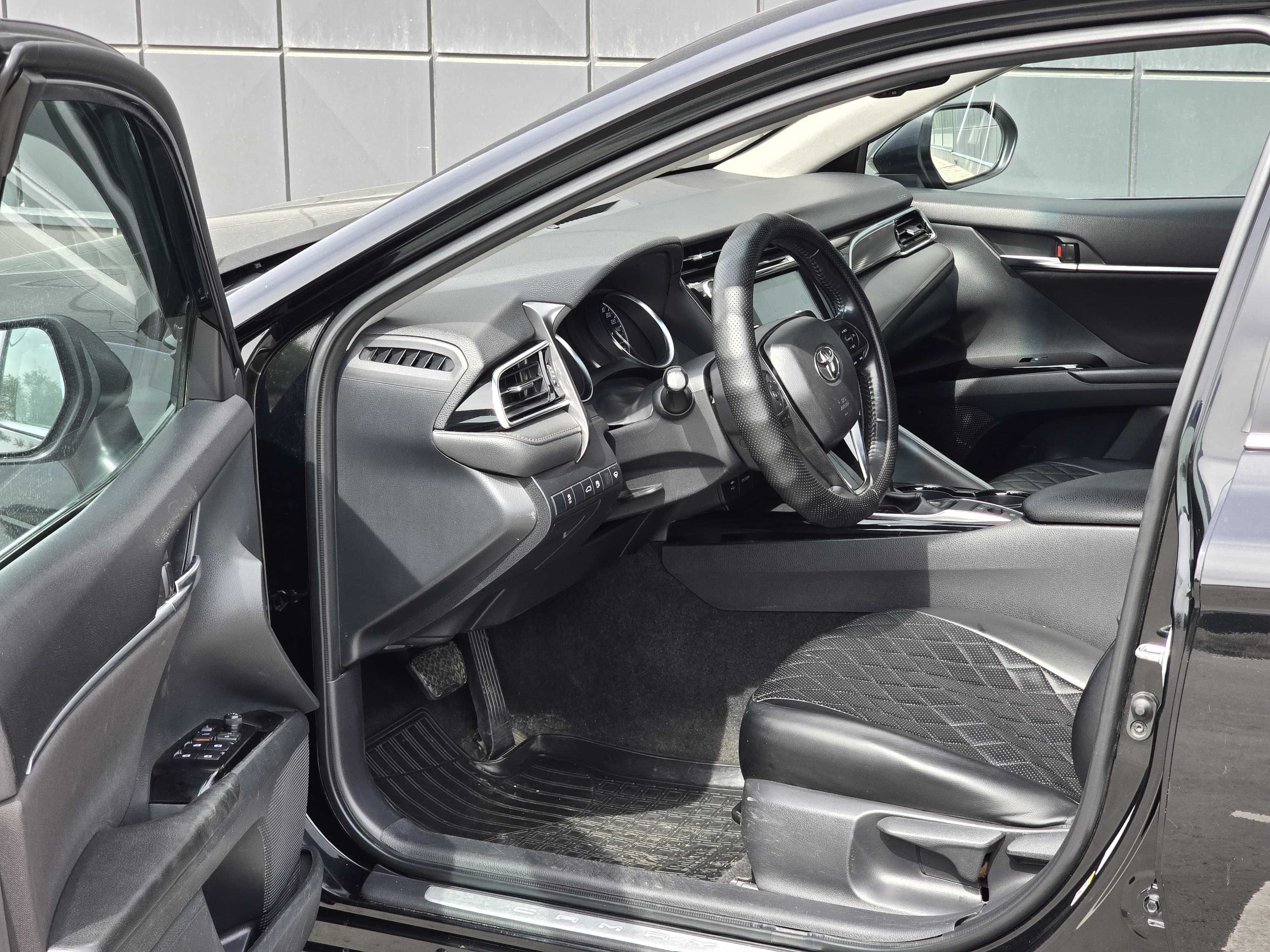 Toyota Camry БЕЗ ВОДИТЕЛЯ. Прокат авто. Аренда авто. Аренда машин.