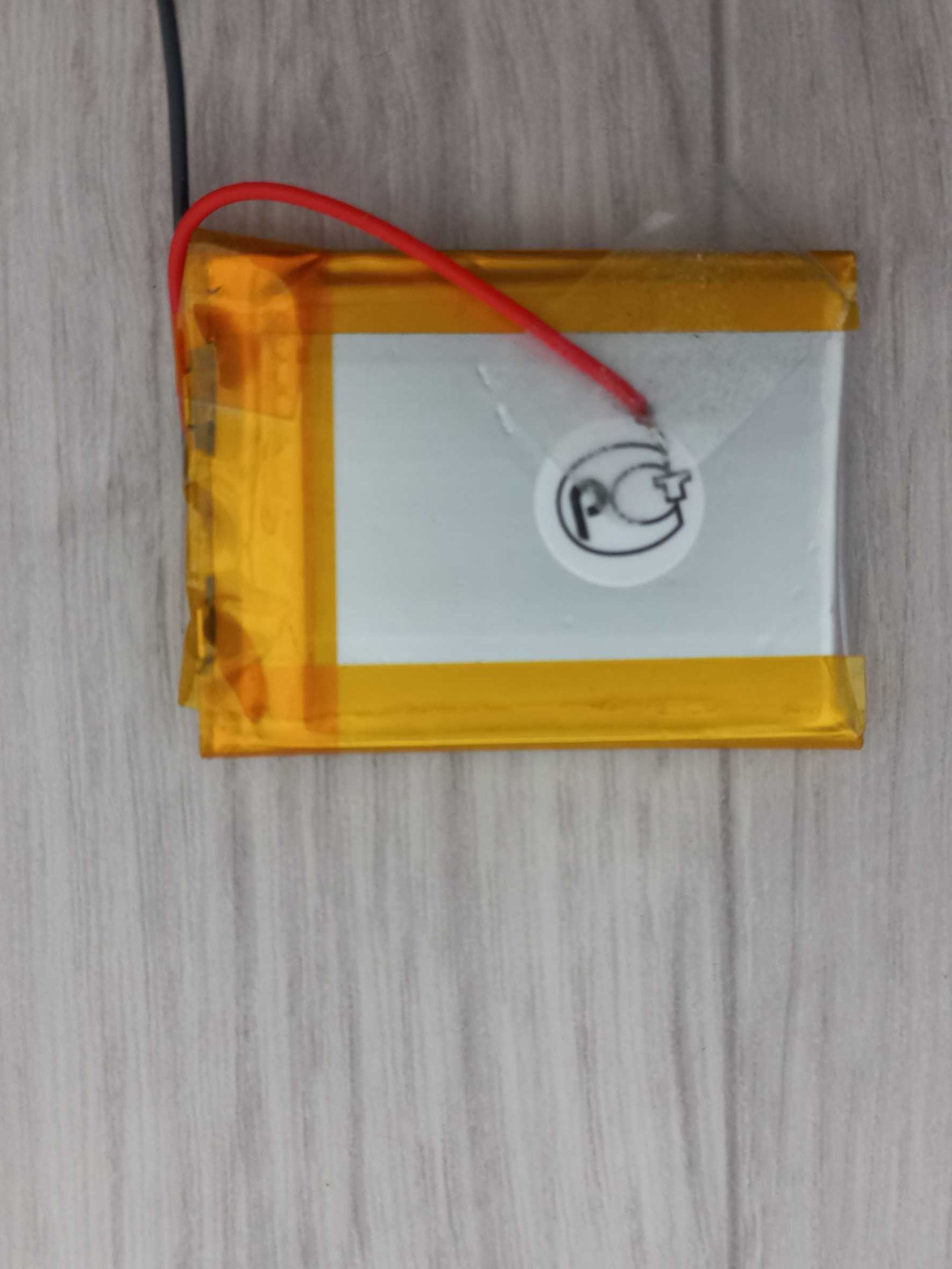 АКБ универсальная 403040   напр 3,7V  ёмк450 mAh для видеорегистратора