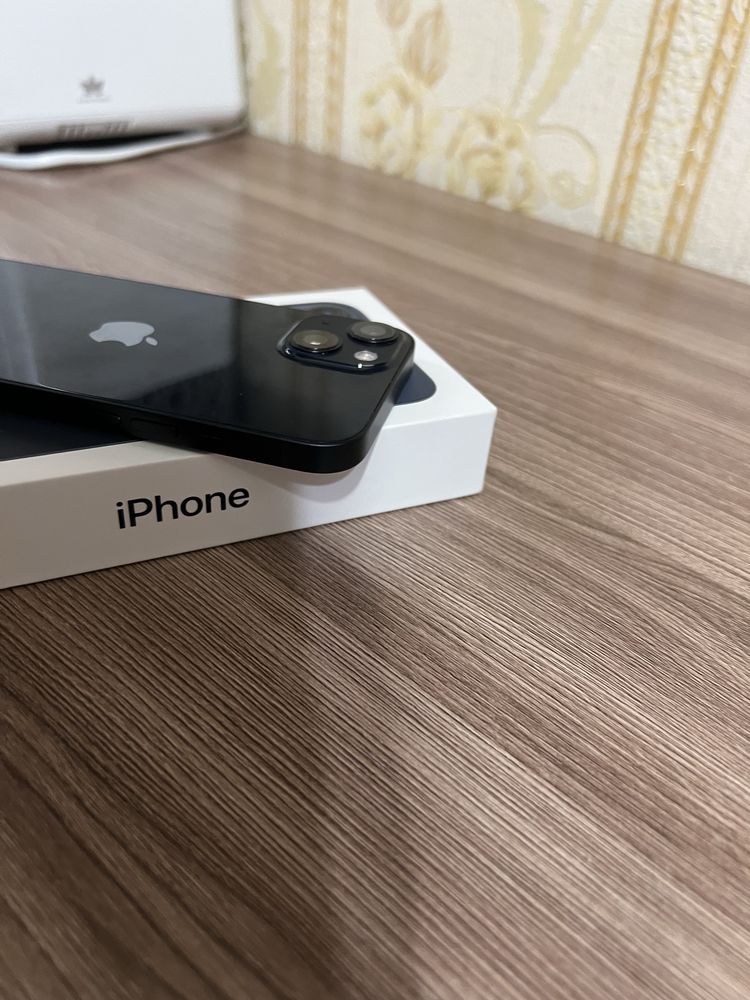 Продаю срочно iPhone 13 в идеале