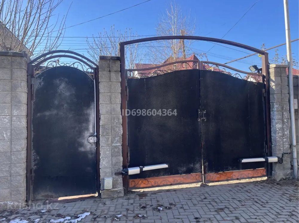 Коттдеж 3 уровня 350 кв Жанатурмыс
