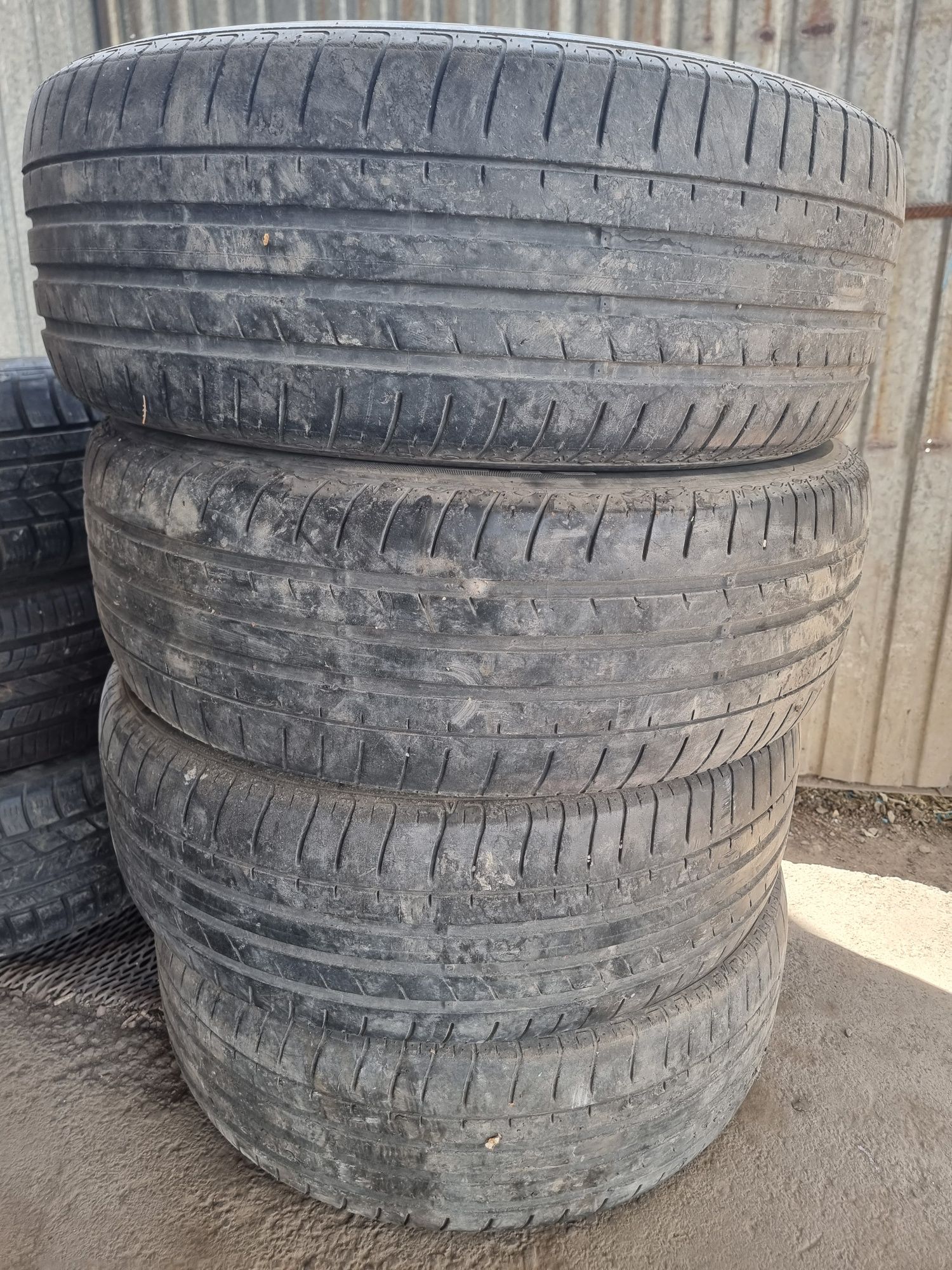 235/60/18  NEXEN