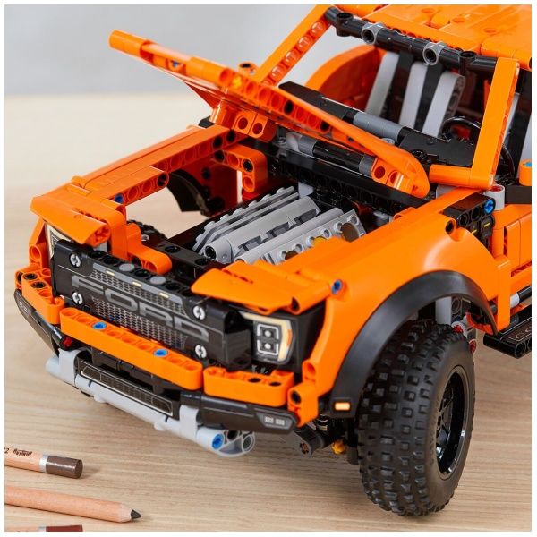 LEGO FORD F-150 Собранный