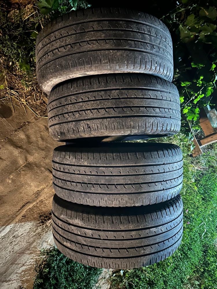 235/50 R19 шины комлект в хорошом состояний