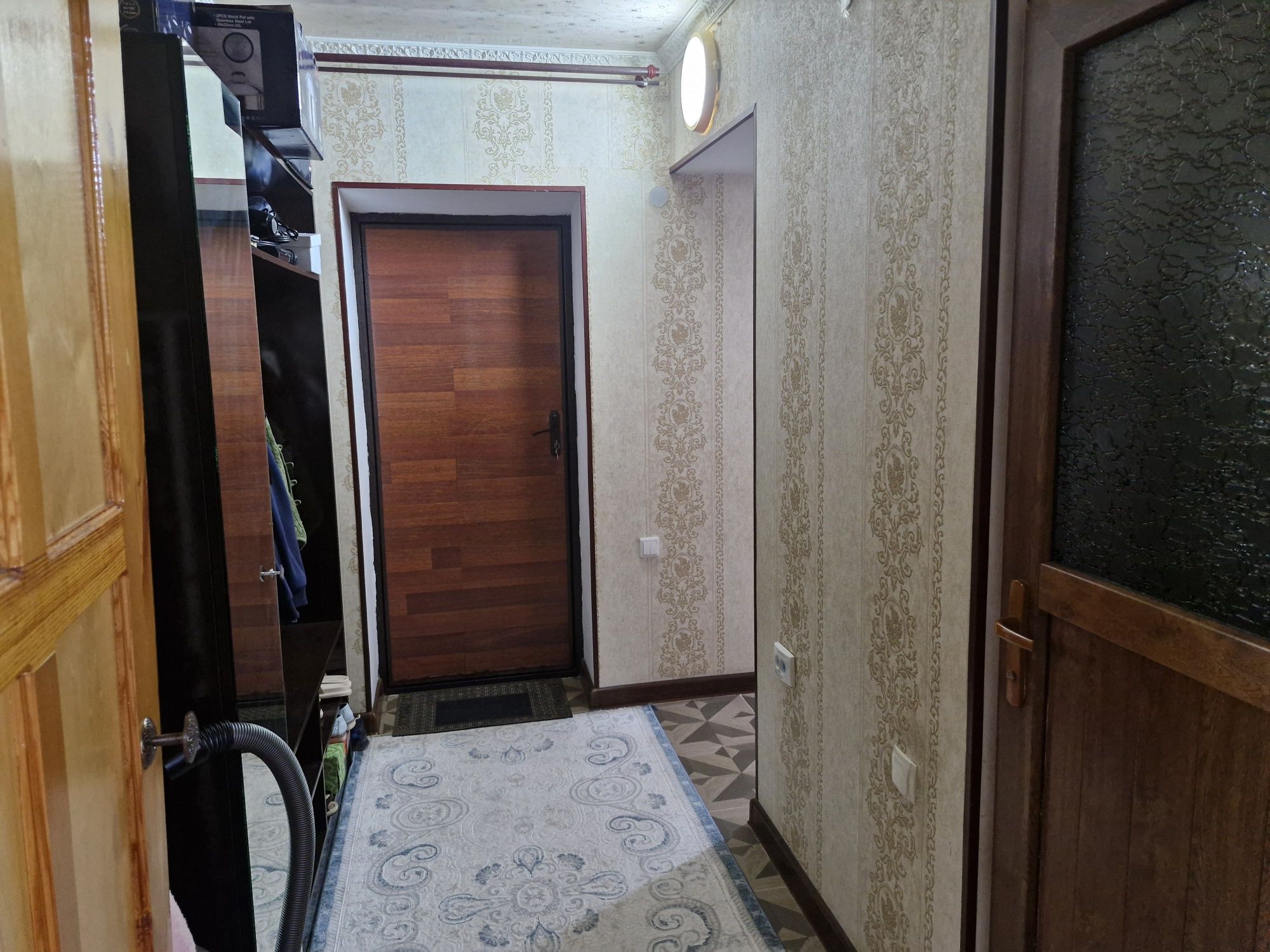 Дом продаётся г жетысай 2.4 соток участок